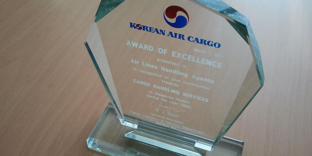 Korean Air award of excellence 2004 Korean Air award of excellence 2004